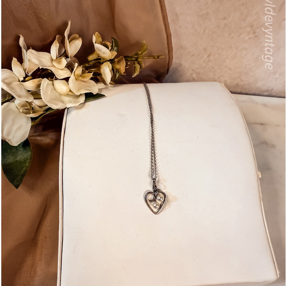 Silver Heart Shaped Necklace with a Pearl Accent